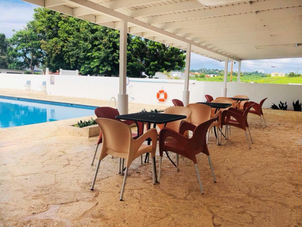 Arecibo Inn Eksteriør bilde